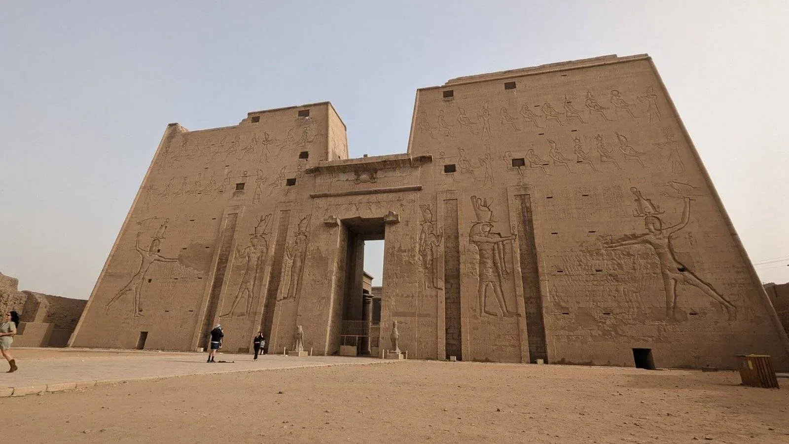 2 Wochen Ägypten-Rundreise mit Nilkreuzfahrt – ich war wieder mal unterwegs 12 PXL 20230412 055252499