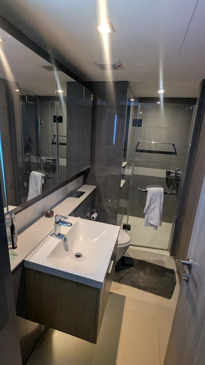 Badezimmer im Condo in Bangkok